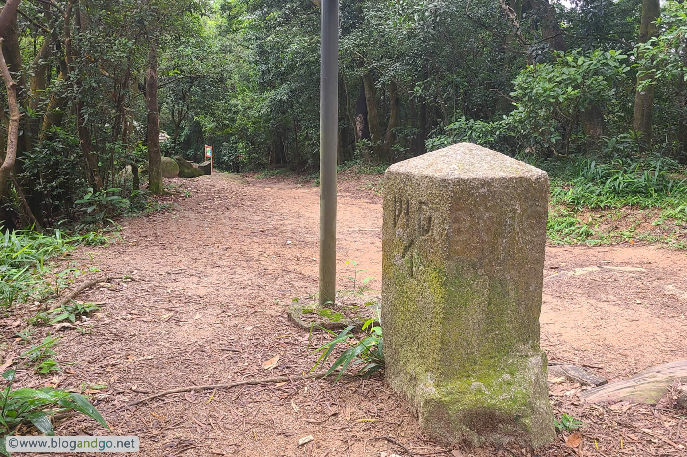 Choi Hung to Lion Rock - War Dept Marker